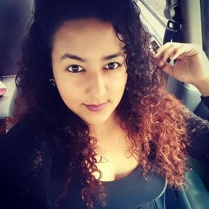 Meet your Posher, Ibeth